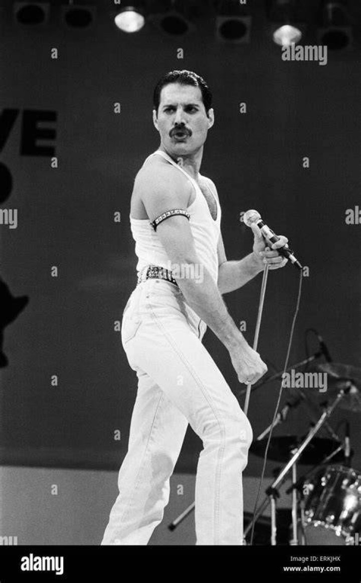 15/07/1985. Queen lead singer Freddie Mercury. Best Rock band EVER