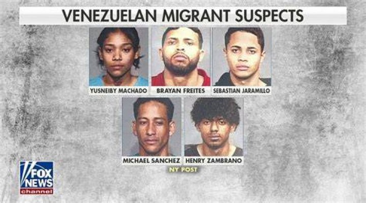 8 immigrants killed in highspeed crash near Mexican border