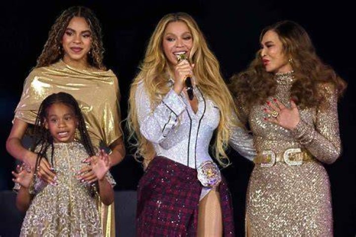 8 Old Beyonce & Tina Knowles Photos That Make It Obvious The Queen Must