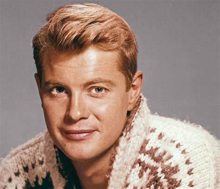 A Hollywood Heartthrob On The Rise