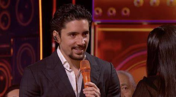 Alex Fern&aacute;ndez le dedica tema a su pap&aacute; "El tiempo no perdona" El Sol