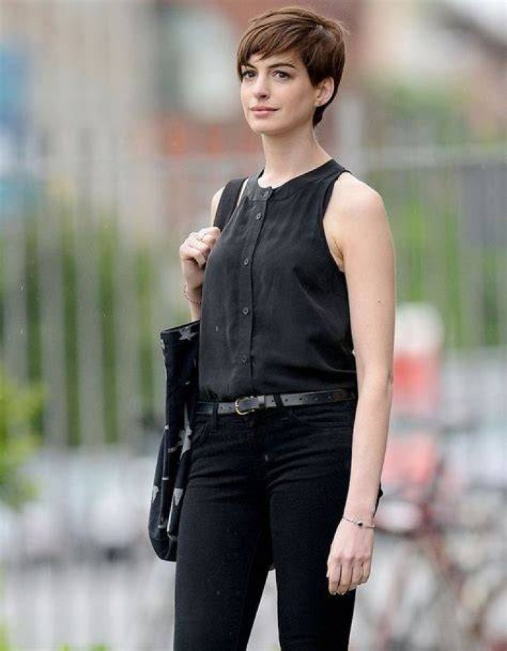 Anne Hathaway Anorexia