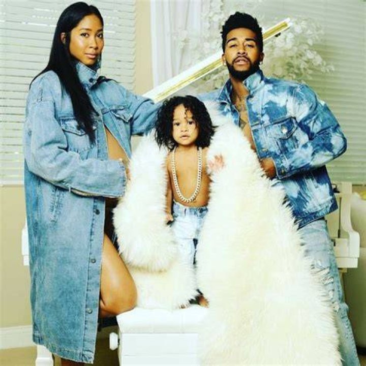 April, Omarion & Megaa LHHH Family outfits, Cute family, Family