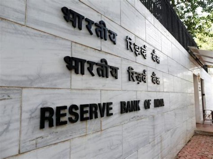 As Rajan departs, RBI opens door to Islamic finance