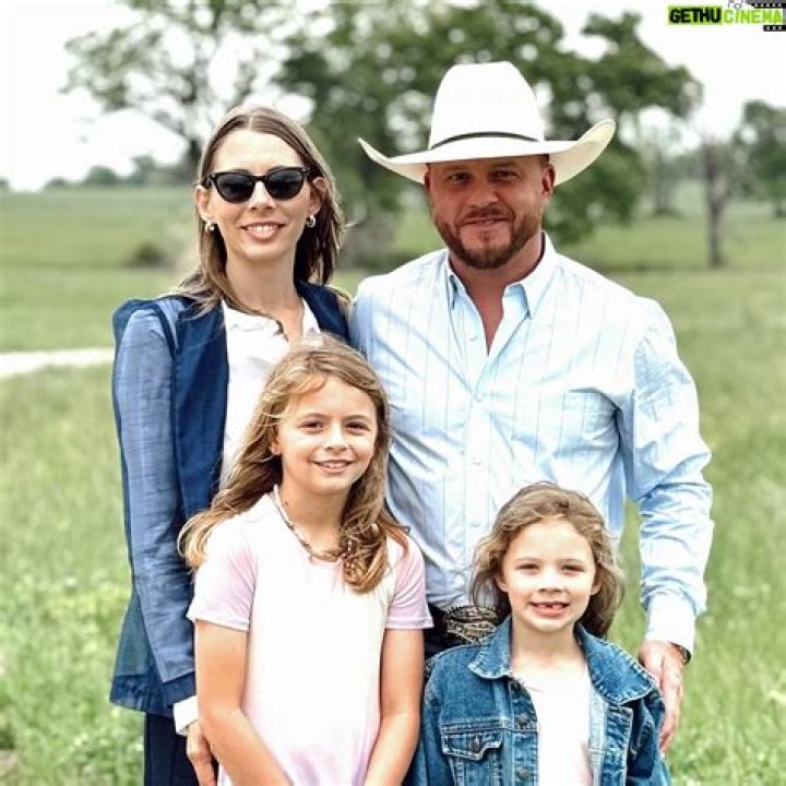 Cody Johnson's Kinship And Siblings