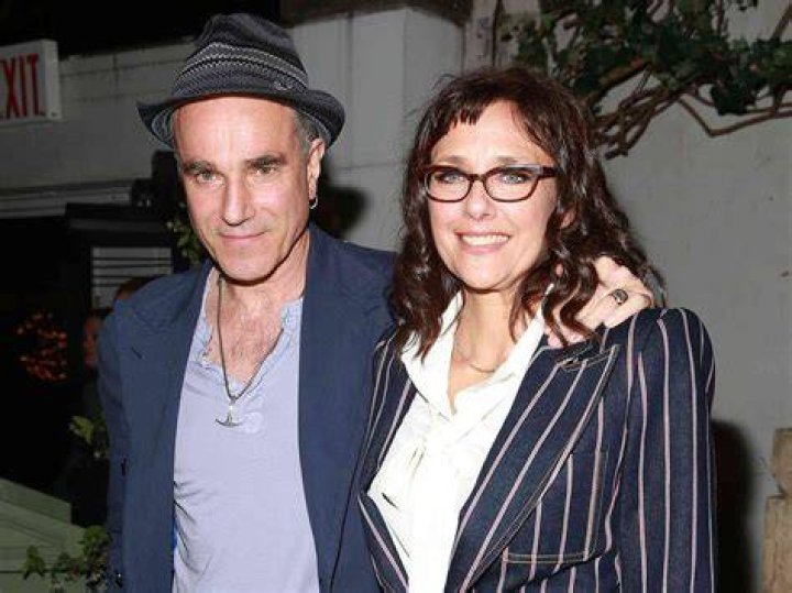 Daniel DayLewis and wife Rebecca Miller head out to breakfast in New