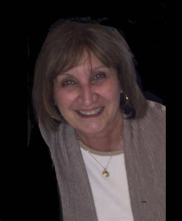 Debbie Carvatta, regional director at American Airlines, dies suddenly