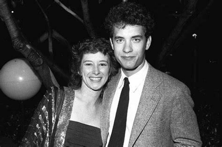 Discover The Extraordinary Samantha Lewes: A Prominent Actress