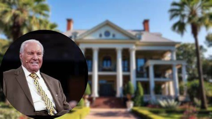Explore Jimmy Swaggart's Lavish Mansion: A Glimpse Into Wealth And Controversy