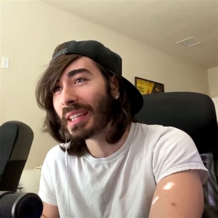 How did MoistCr1TiKaL famous?