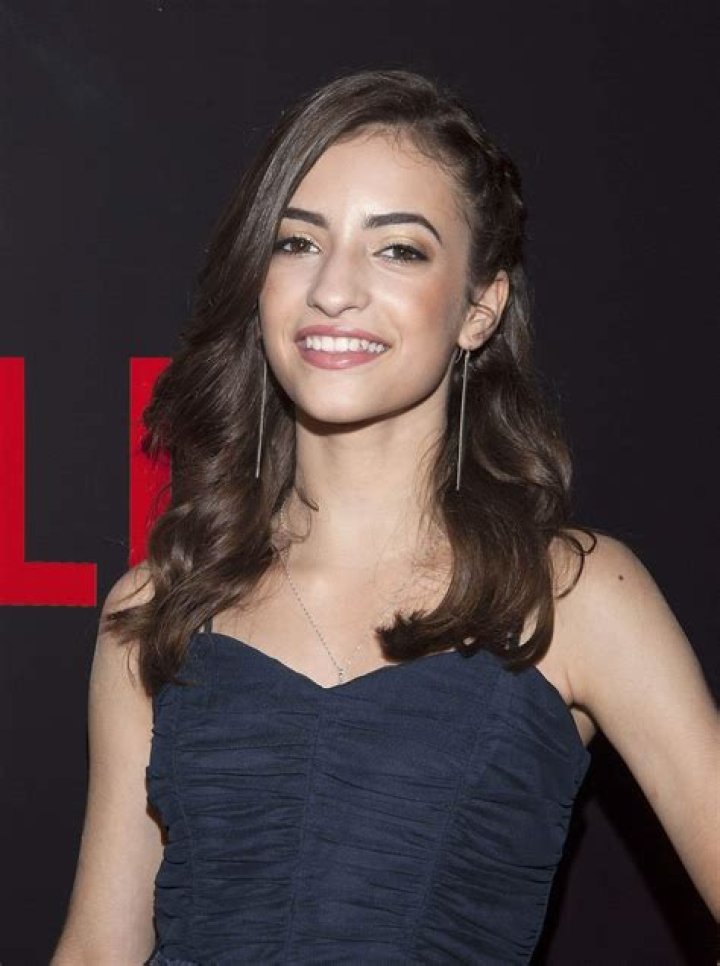How Old Is Soni Nicole Bringas? Find Out The Actress's Age