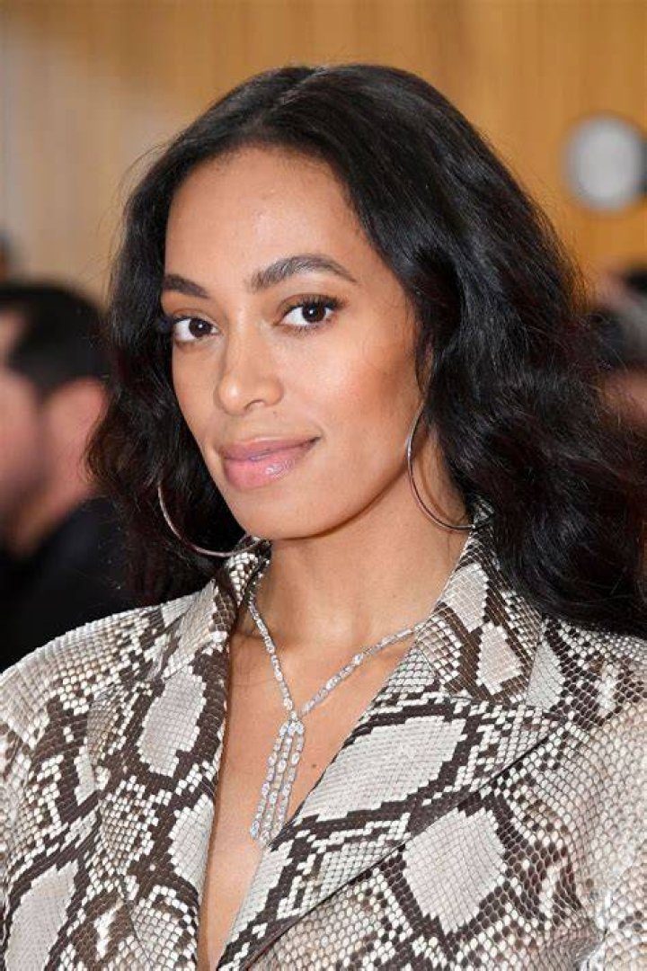 How old was Solange when she had a baby? Grandma memes trend online