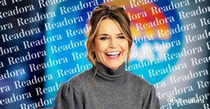 How Tall Stands Savannah Guthrie?