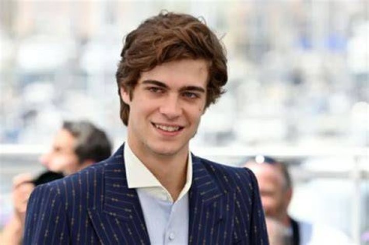 Is Lorenzo Zurzolo Officially Off The Market? A Status Update