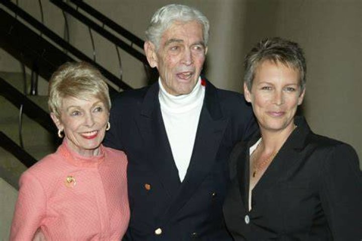 Jaime Lee Curtis Mother