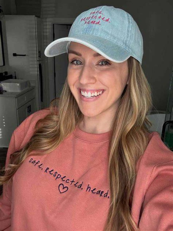 Jen Hamilton (Tiktok Star) Wiki, Biography, Age, Boyfriend, Family