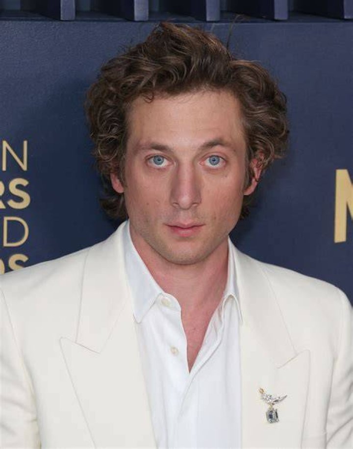 Jeremy Allen White's Roots: Exploring His Family Lineage