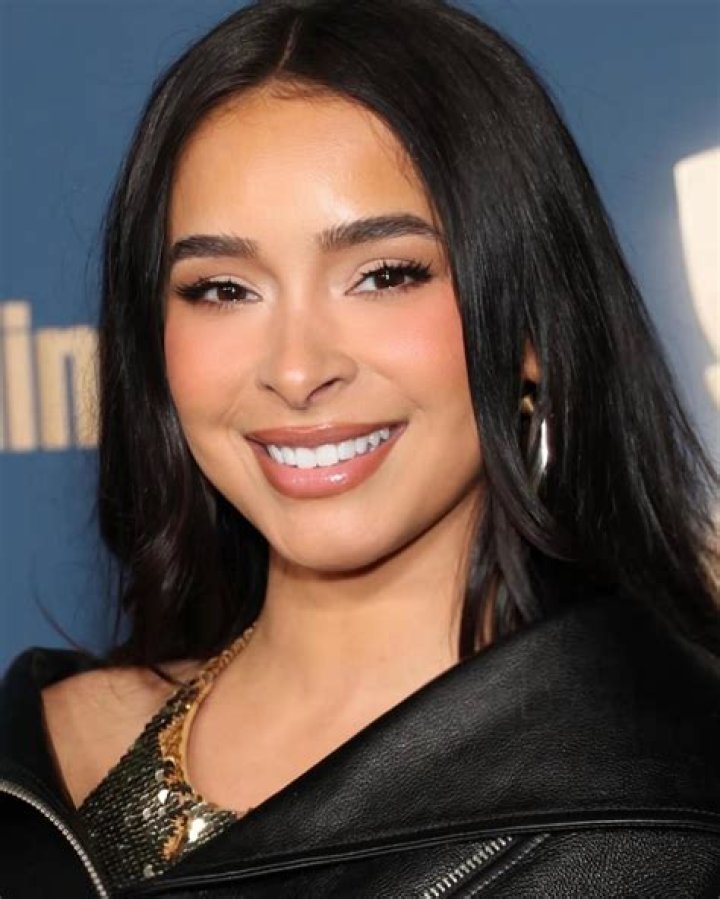 Jessica Caban: Behind The Scenes With The Stunning Model