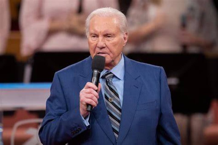 Jimmy Swaggart's House A Glimpse into Opulence and Controversy