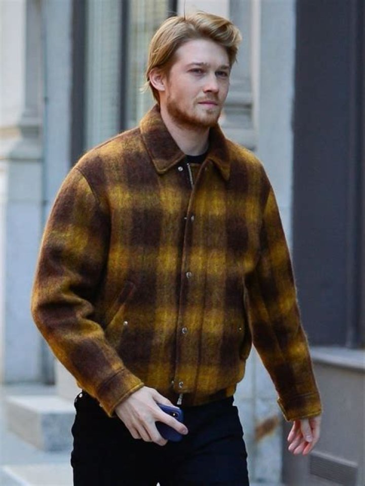 Joe Alwyn Joes