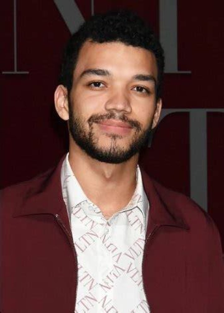 Justice Smith Biography, Height & Life Story Super Stars Bio