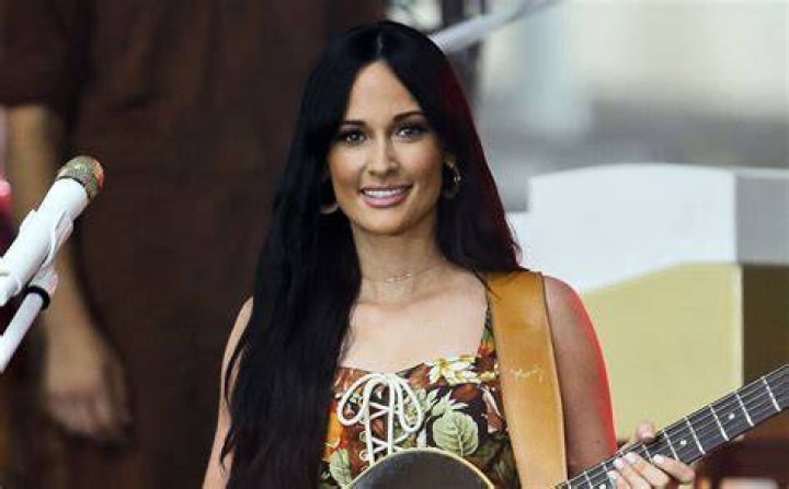 Kacey Musgraves confirms she performed nude on ‘Saturday Night Live