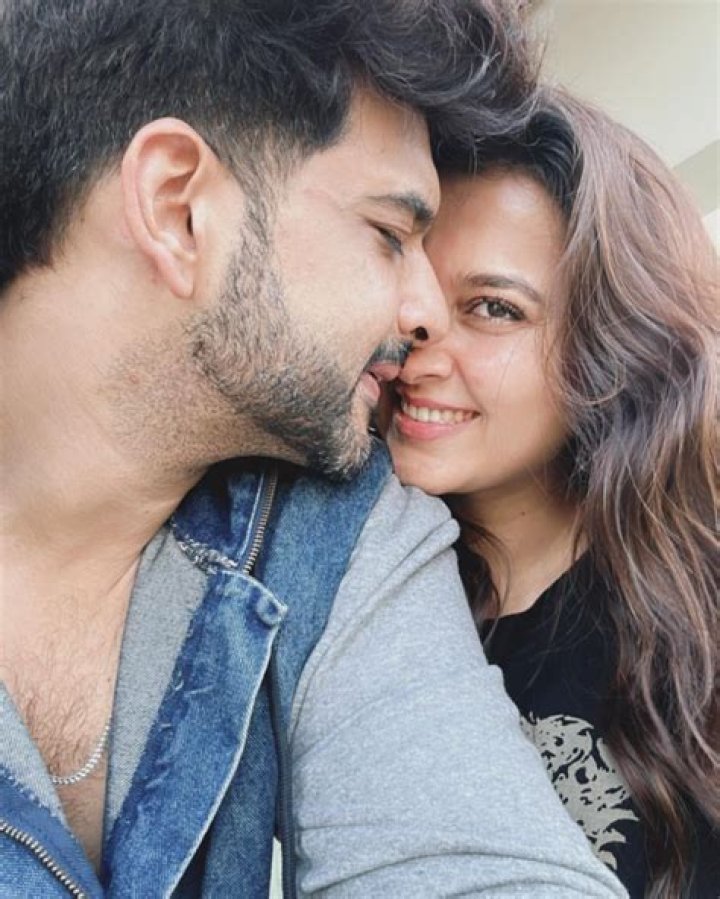 Karan Johar’s adorable moments with his twins Yash and Roohi