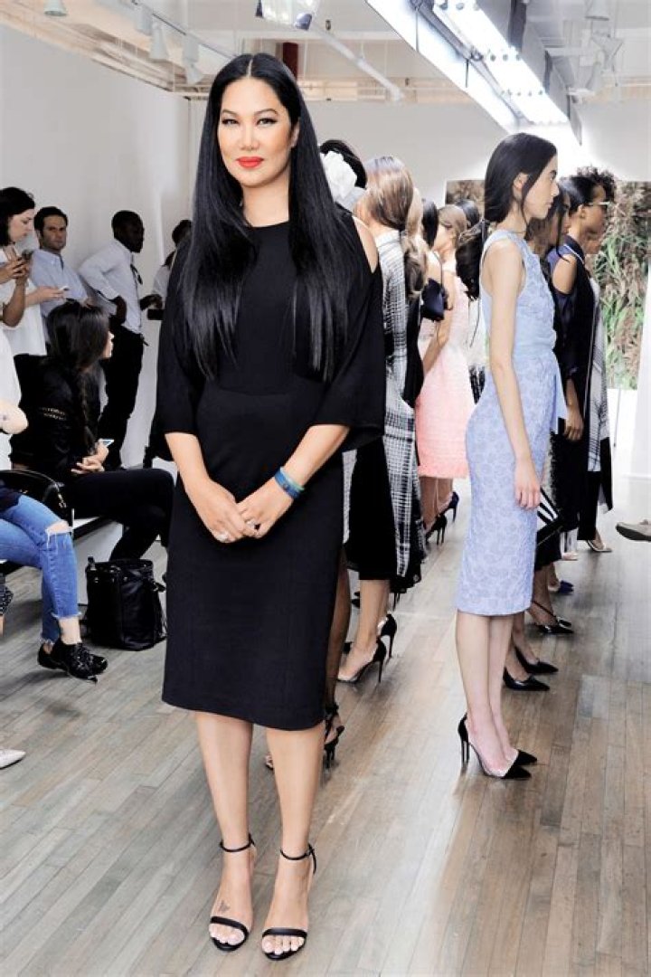 Kimora Lee Simmons' Youngest Daughter Aoki Defends Sister Ming from