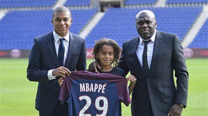 Kylian Mbappe Family, Spouse, Children, Dating, Net Worth, Nationality