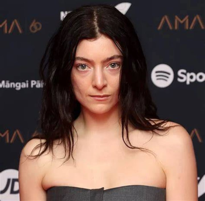 Lorde Profile Net Worth, Age, Relationships and more