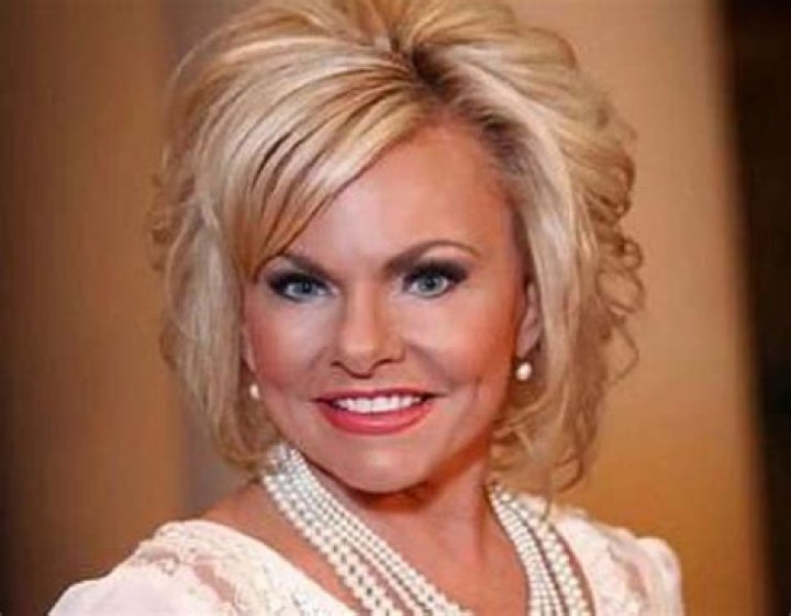 Lori Bakker Salary, Net worth, Bio, Ethnicity, Age Networth and Salary