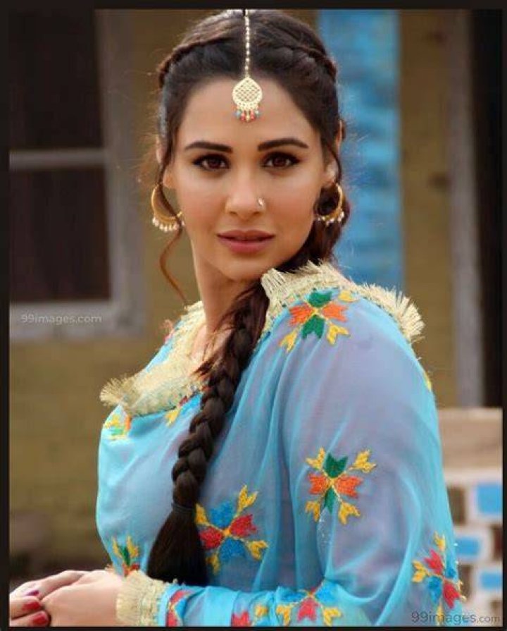 Mandy Takhar Beautiful HD Photos & Mobile Wallpapers HD (Android/iPhone