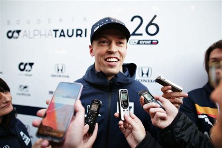 Marko stays out of KvyatPiquet split