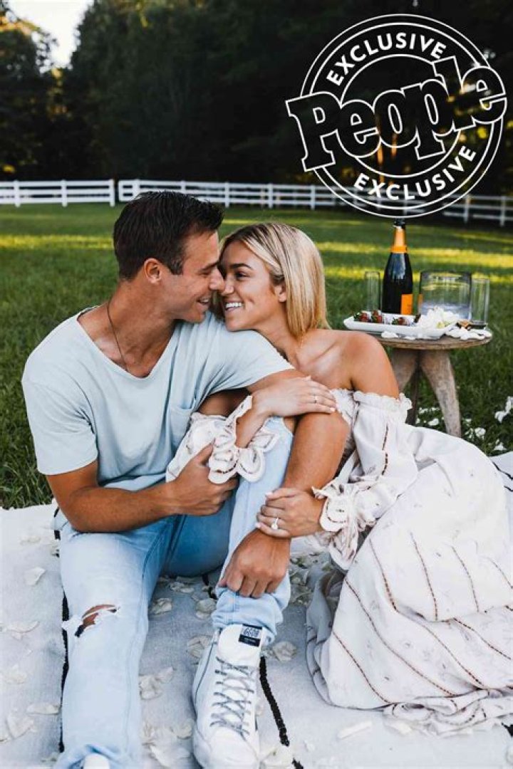Newlyweds Sadie Robertson and Christian Huff Share First Wedding Photos