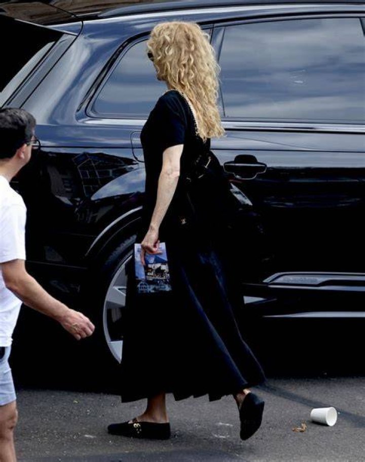 NICOLE KIDMAN Out for Morning Run in Sydney 01/13/2023 HawtCelebs