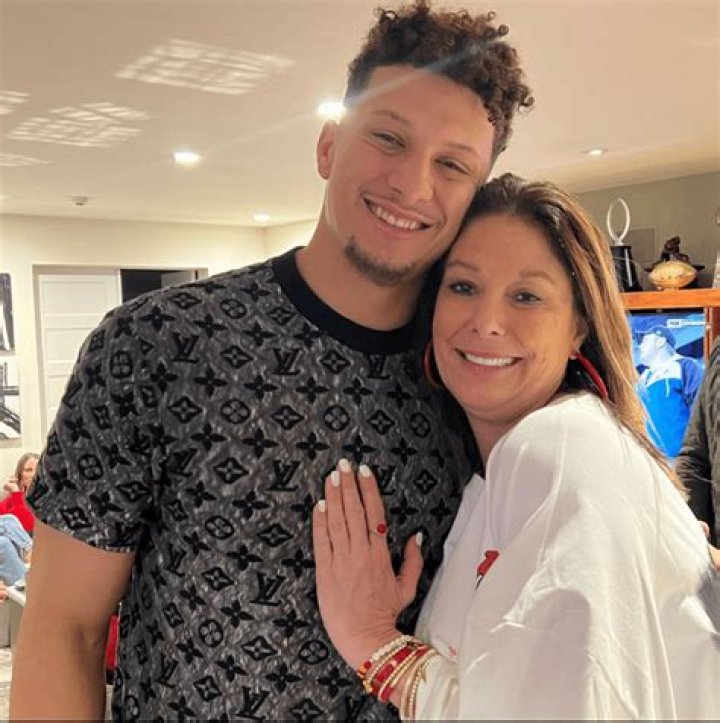 Patrick Mahomes Mom Getting Married