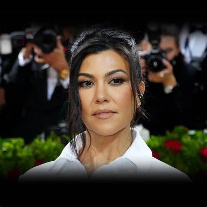 Peek Into Kourtney Kardashian's Age And Timeline