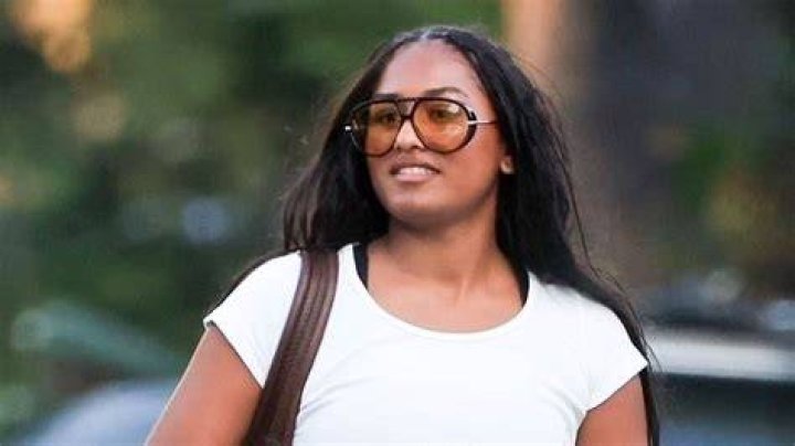 PHOTOS Sasha Obama Flaunts Incredible Weight Gain In Baggy Jeans On