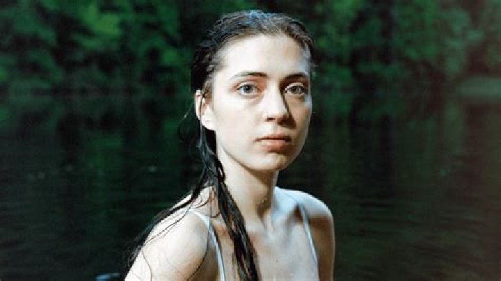 Picture of Lizzy McAlpine