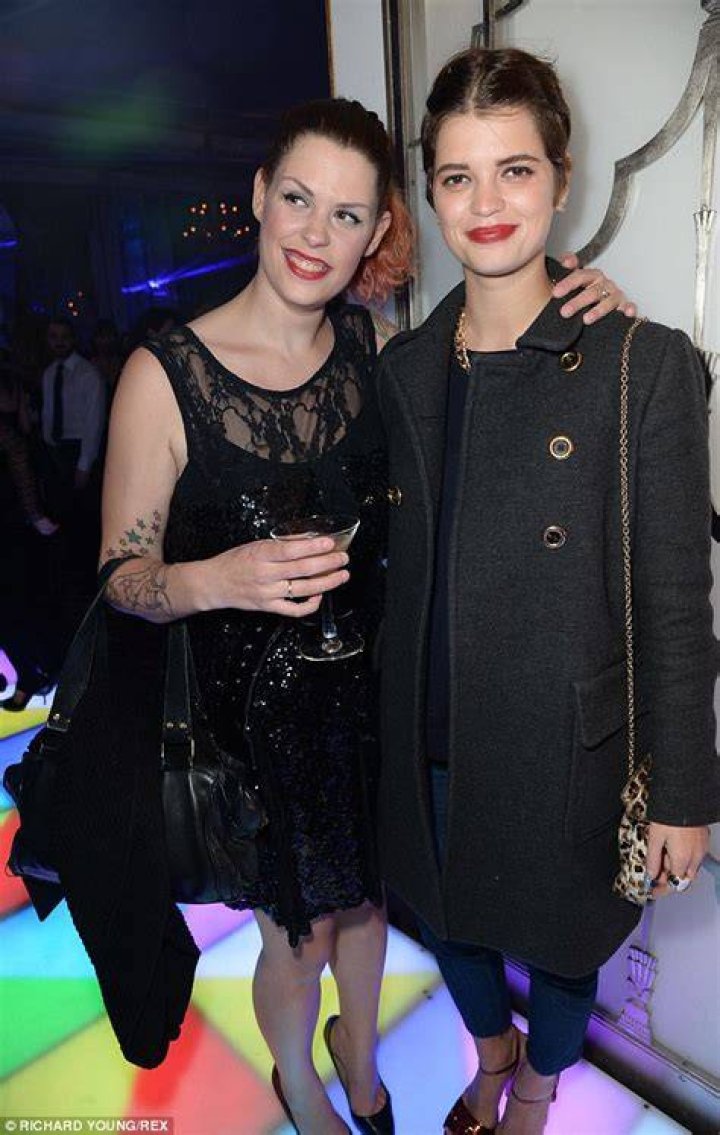 Pixie Geldof enjoys a sisters' night out with newly slim FiFi