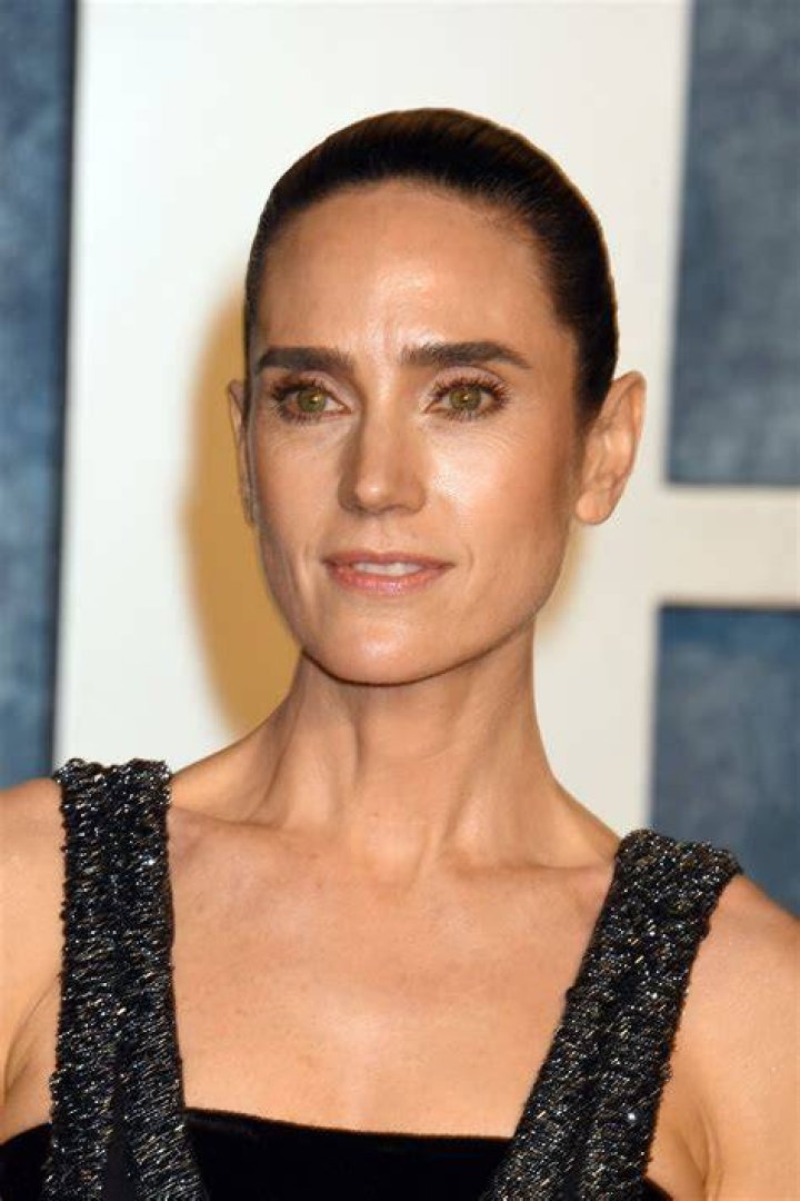 Plump Icon: Jennifer Connelly's Gorgeous Curves