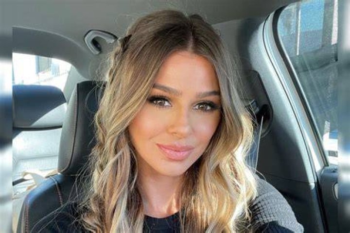 Raquel Leviss Reveals Career, Beauty Pageants Update The Daily Dish