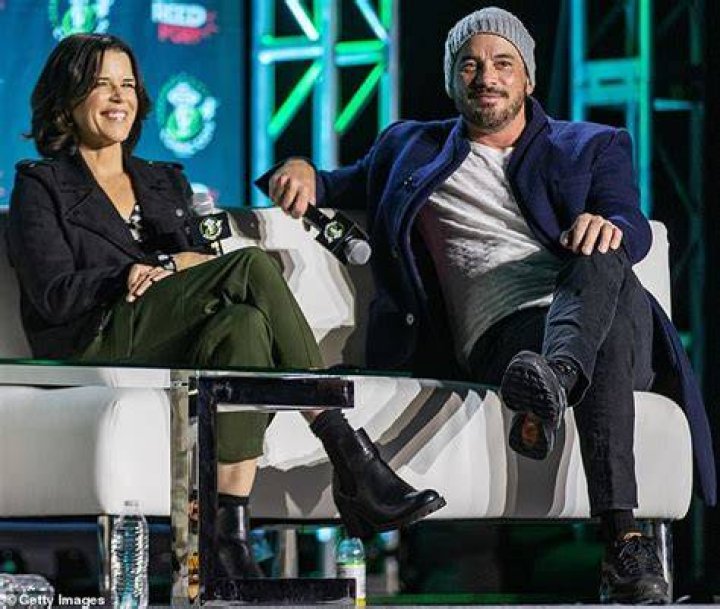 Skeet Ulrich Says Neve Campbell 'Misses' Being in 'Scream VI'