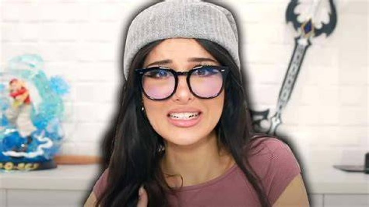 SSSniperwolf apologizes to JacksFilms for doxxing incident WIN.gg