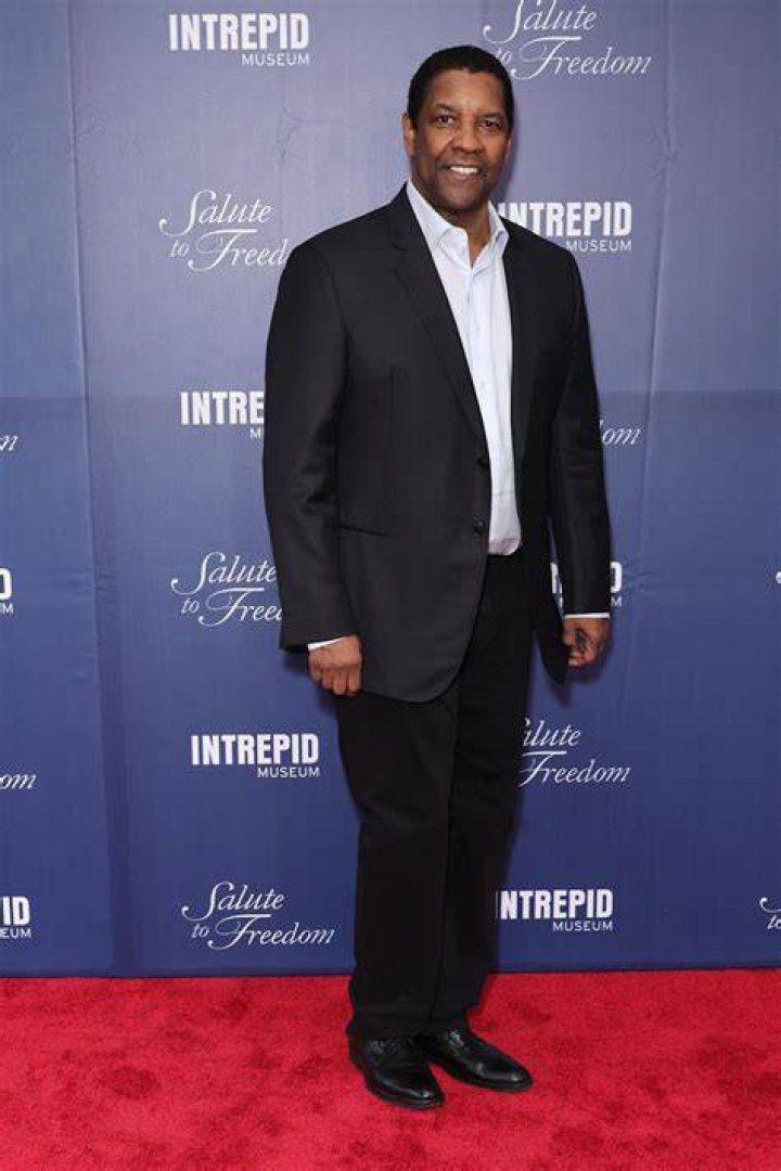 Standing tall, denzel, movie, washington, book, eli, HD wallpaper Peakpx