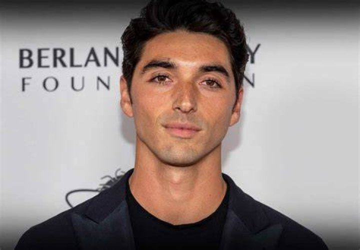 Taylor Zakhar Perez's Debut On ICarly: An Unforgettable Performance