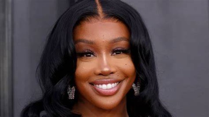 The Definitive Guide To Linda Sza's Age And Biography
