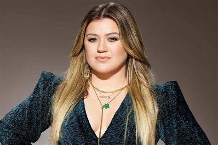 The Unstoppable Rise Of Kelly Clarkson: A Music Icon's Journey