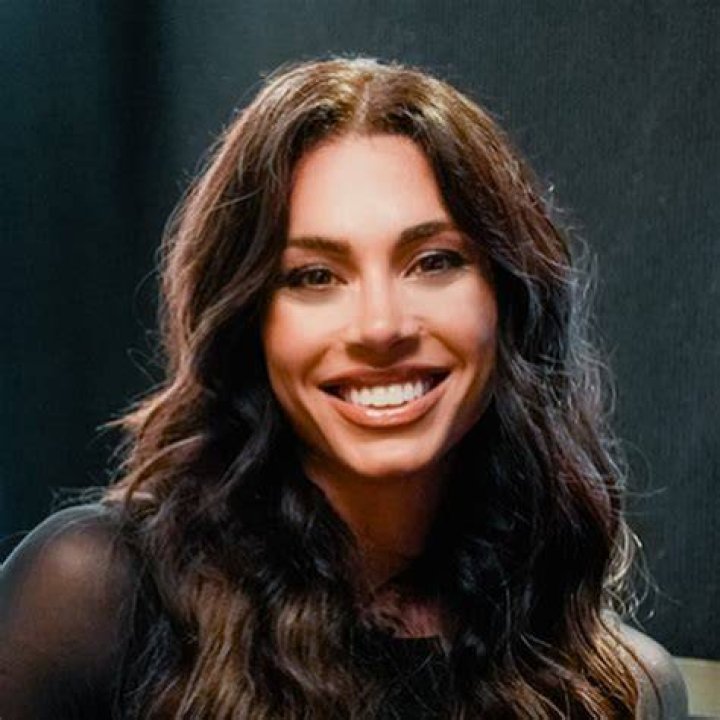The Untold Truth About Leila Hormozi's Gender Transition