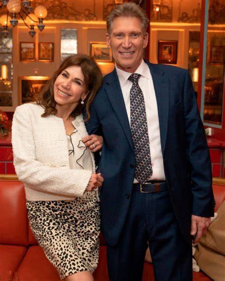 Theresa Nist May Win America's Hearts With Her Picturesque Family